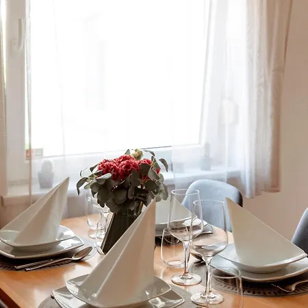 Gorishka Apartment *